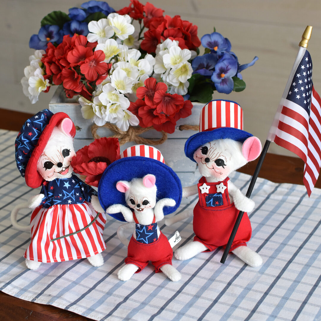 2024 Patriotic Mouse Family